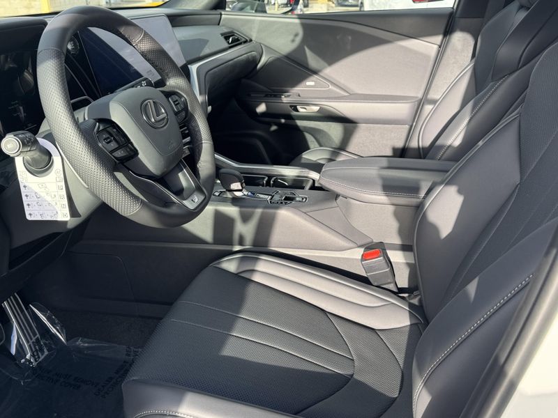 New 2026 Lexus TX 350 F SPORT HandlingImage 22