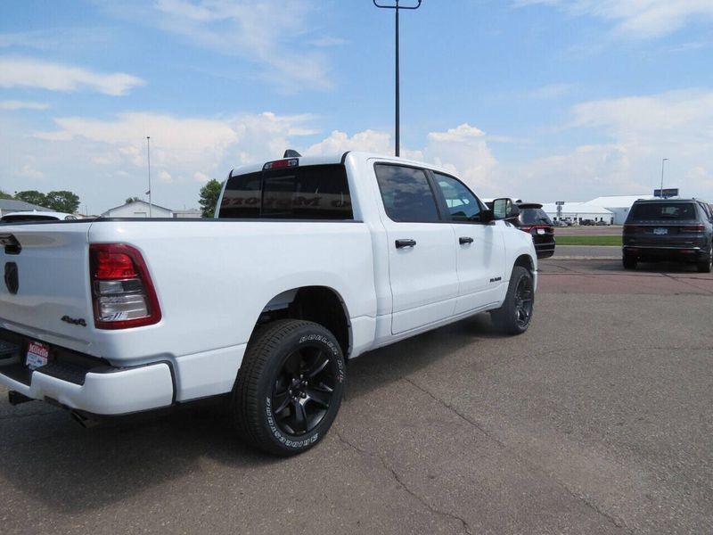 Used 2023 RAM 1500 Big Horn 4x4 4dr Crew Cab 5.6 ft. SB PickupImage 5
