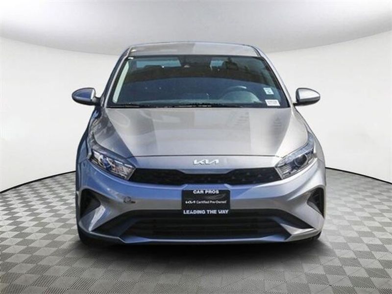2022 Kia Forte LXSImage 3