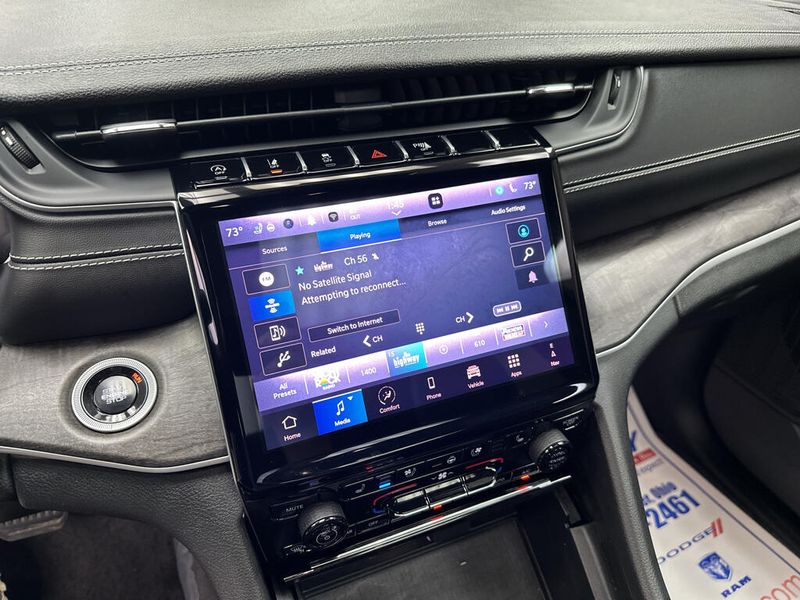 Used 2025 Jeep Grand Cherokee L LimitedImage 14