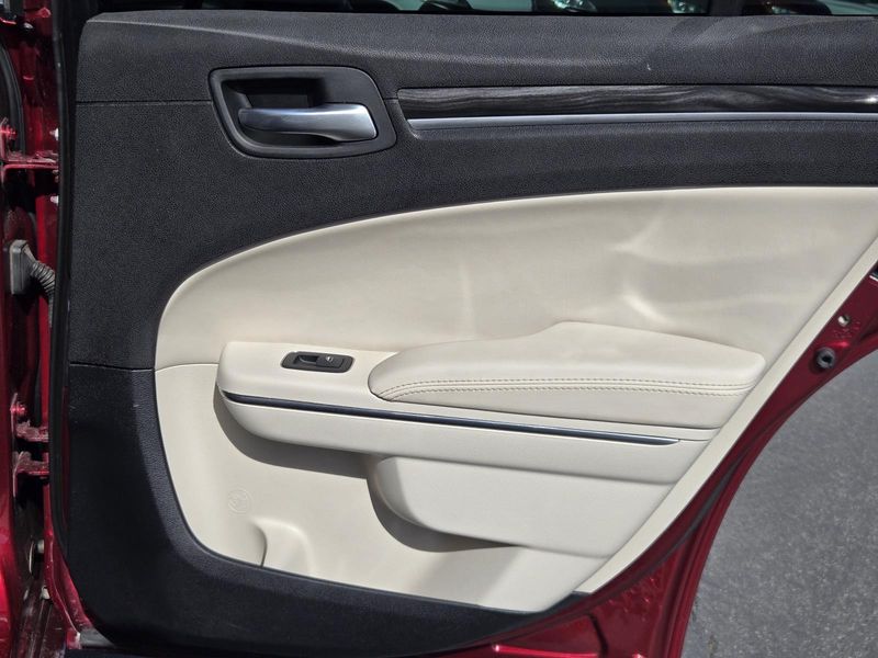 Used 2017 Chrysler 300 Limited RWD
