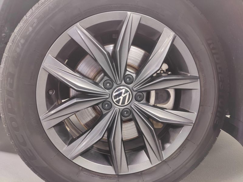 Used 2023 Volkswagen Tiguan SE 4-Motion AWDImage 24