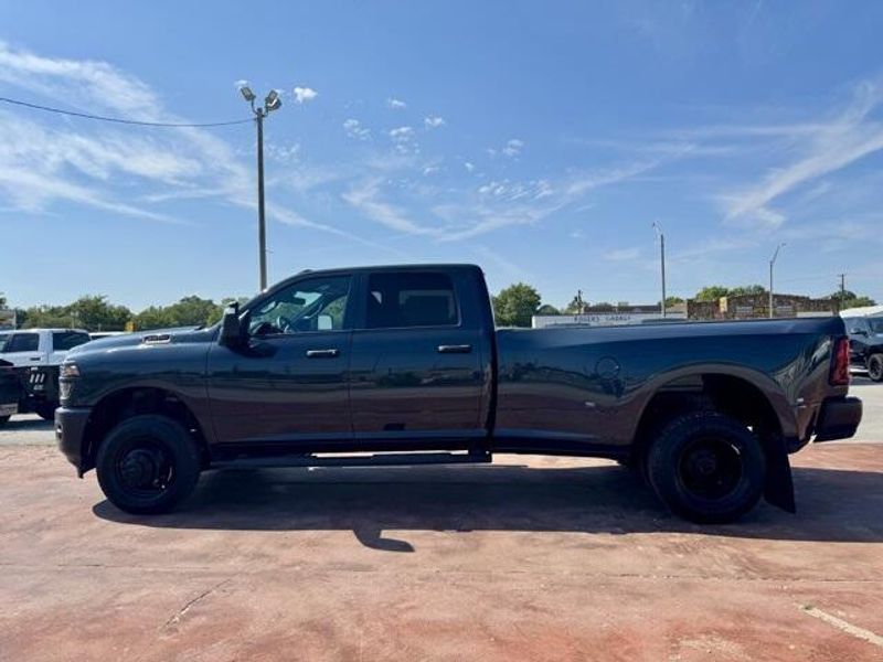 2026 Ram 3500 Tradesman photo 9