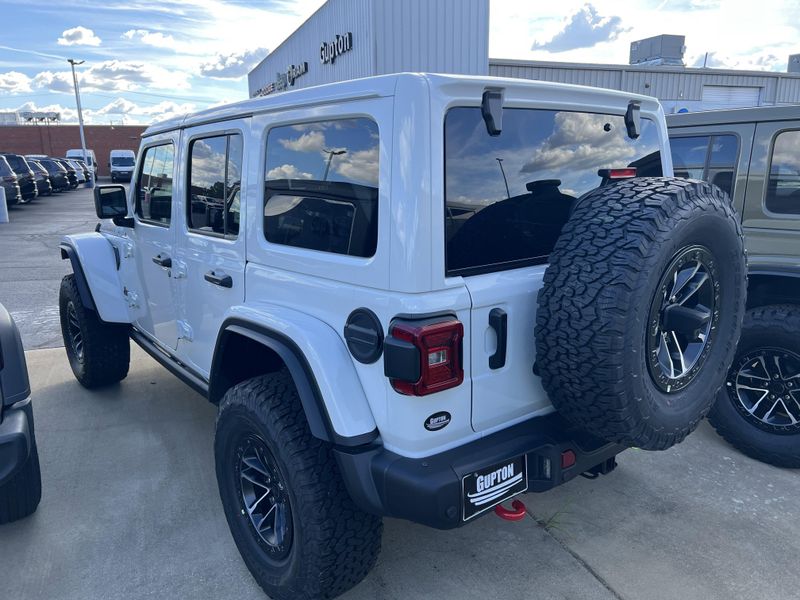 New 2025 Jeep Wrangler 4-door Rubicon XImage 10