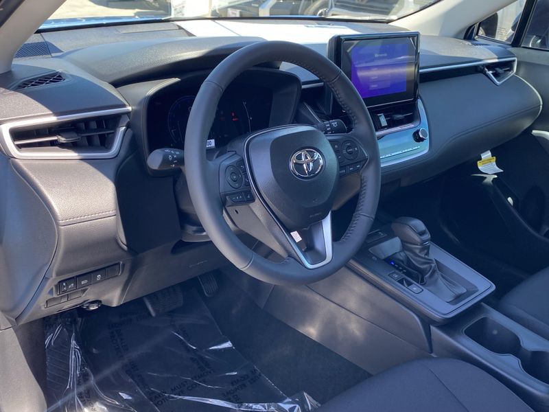 New 2026 Toyota Corolla Cross LEImage 13