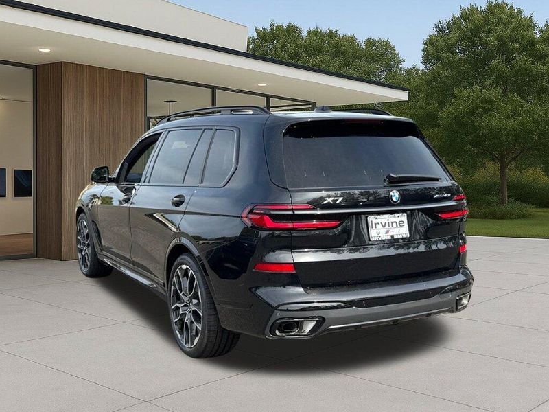 New 2027 BMW X7 xDrive40iImage 12