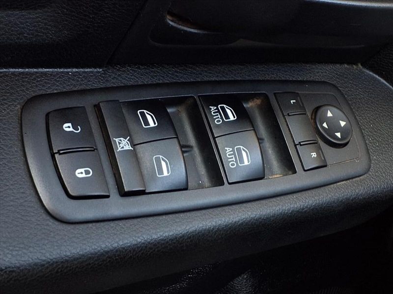 2018 Ram 1500 Express photo 14