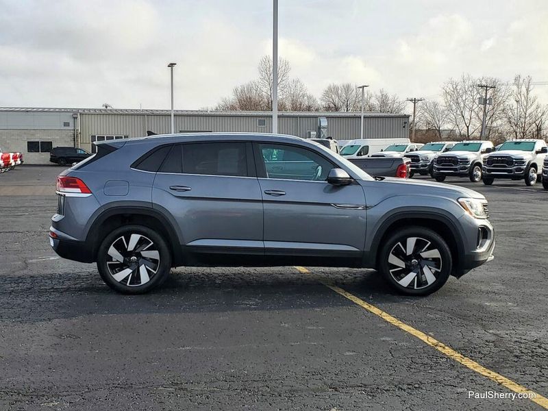 Used 2025 Volkswagen Atlas Cross Sport 2.0T SE w/Technology