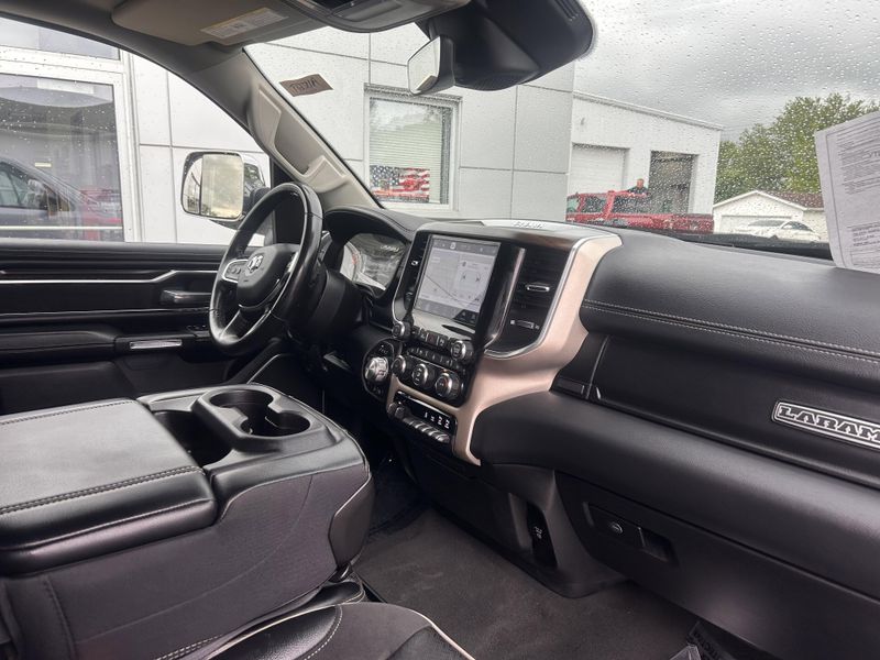 2022 RAM 1500 LaramieImage 19