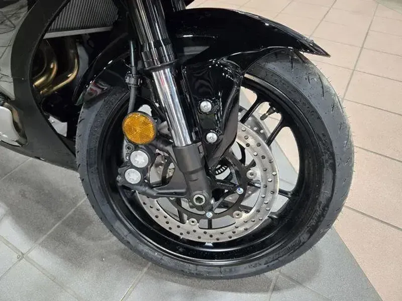 NEW 2026 YAMAHA YZFR7 Image 16