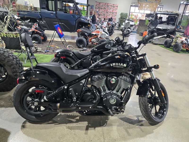 USED 2024 INDIAN MOTORCYCLE CHIEF BLACK METALLIC 49ST BASE Image 2