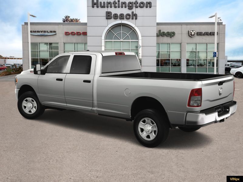 2023 RAM 2500 Tradesman Crew Cab 4x2 Long BoxImage 4