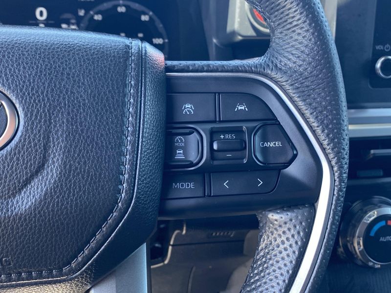 Used 2025 Toyota Tacoma TRD SportImage 28