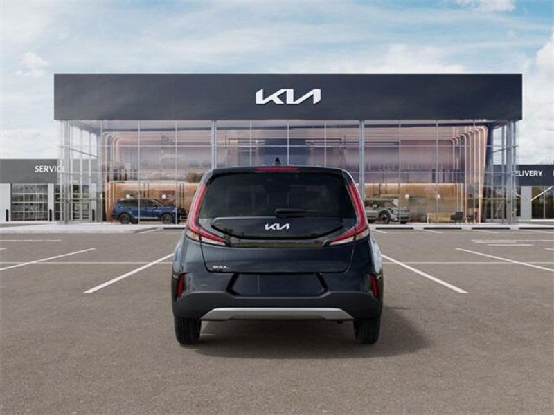 2025 Kia Soul LXImage 5