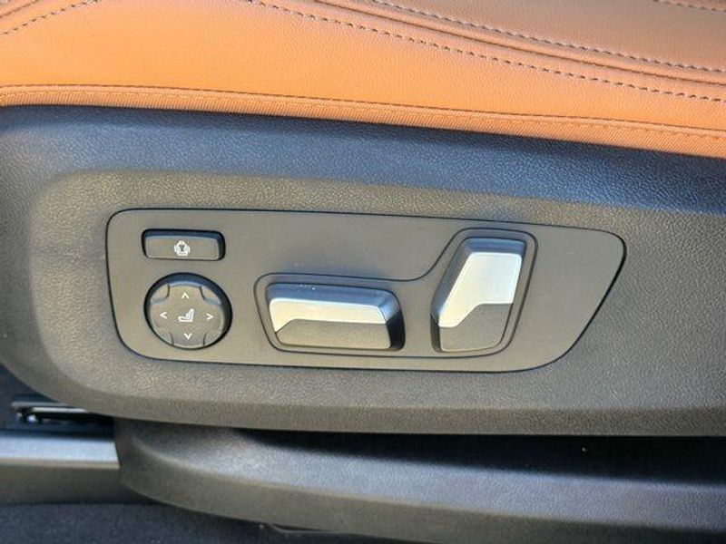 New 2026 BMW X5 sDrive40iImage 18