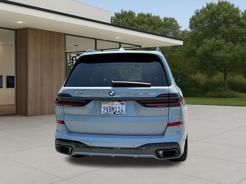 Used 2026 BMW X7 xDrive40iImage 8