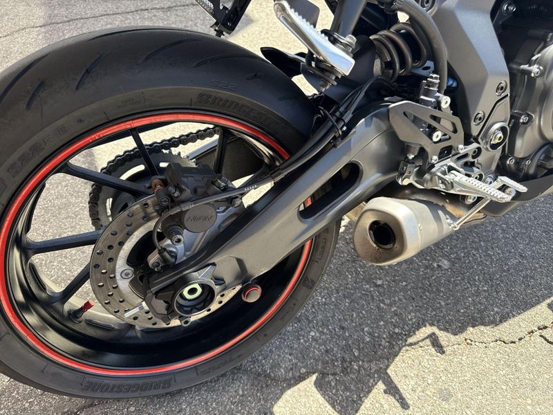 Used 2024 Yamaha YZF-R7 Image 18