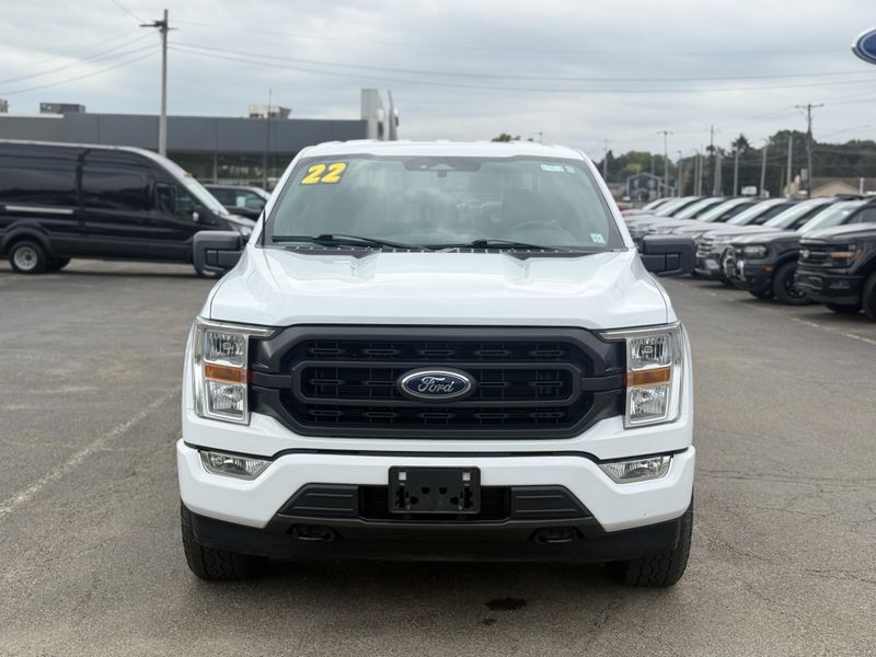 2022 Ford F-150 XLT photo 7