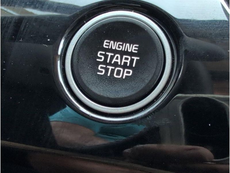 Used 2025 Kia Seltos SImage 18