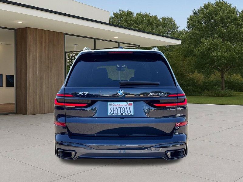 Used 2024 BMW X7 xDrive40iImage 10