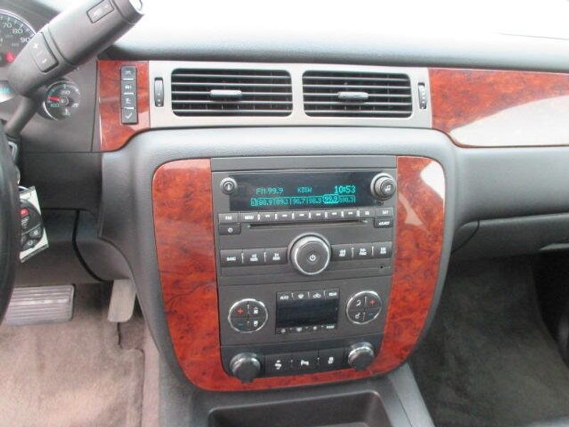 Used 2013 Chevrolet Tahoe LTImage 18