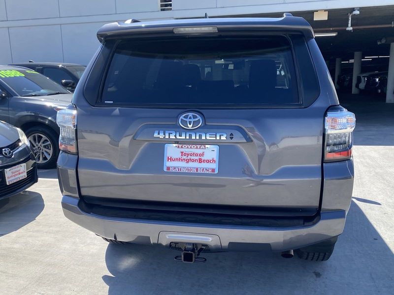 2021 Toyota 4Runner SR5 PremiumImage 5