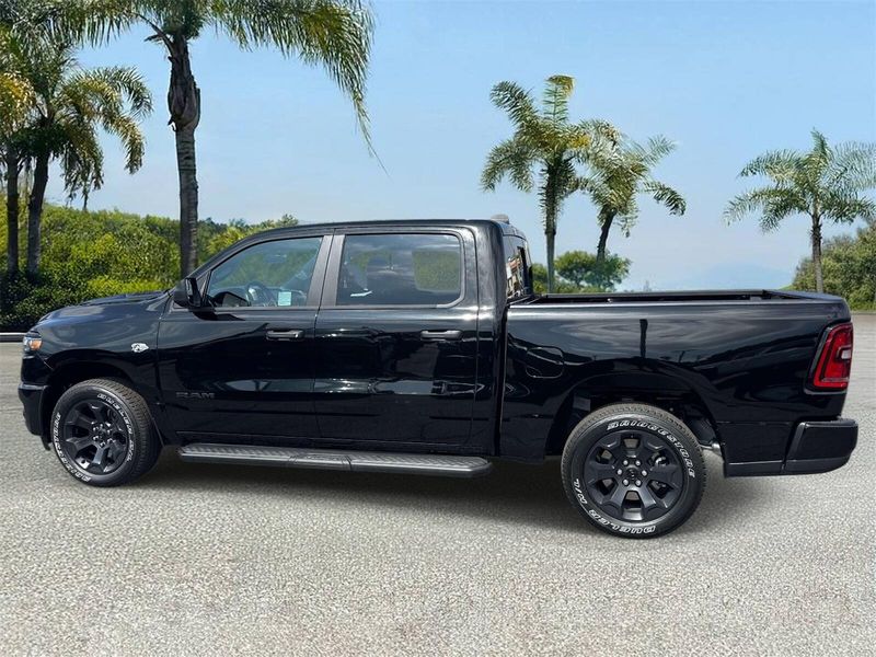New 2026 RAM 1500 Express Crew Cab 4x4 5'7' Box
