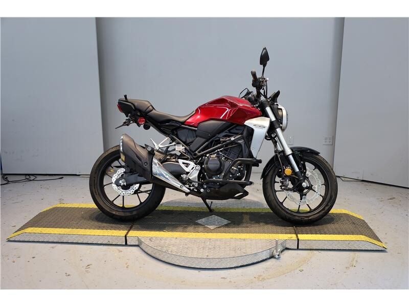 Used 2019 Honda CB300R Image 10