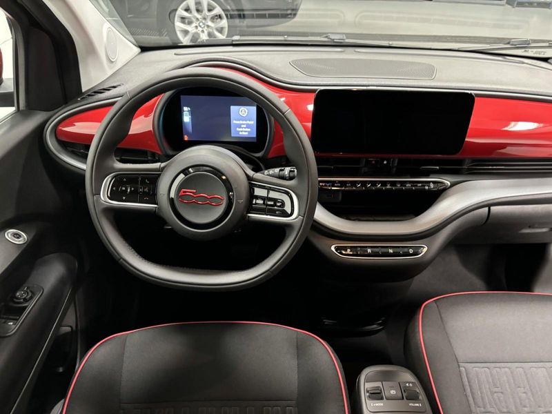 2024 Fiat 500e Inspi(red)Image 15