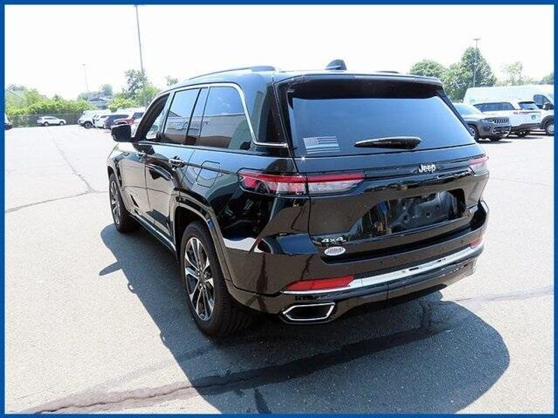 Used 2022 Jeep Grand Cherokee OverlandImage 5