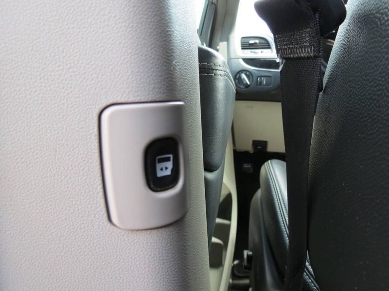Used 2018 Dodge Grand Caravan SXT 4dr Mini VanImage 25