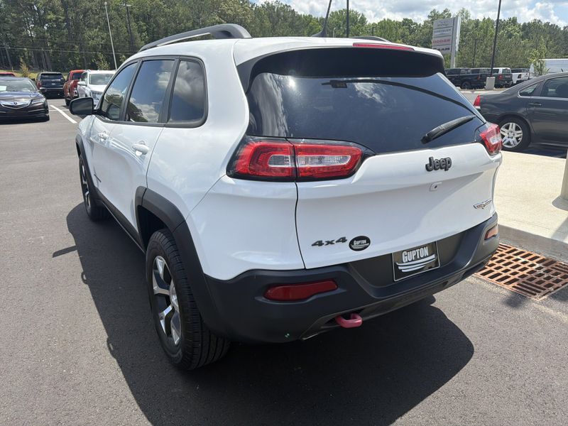 Used 2016 Jeep Cherokee TrailhawkImage 12