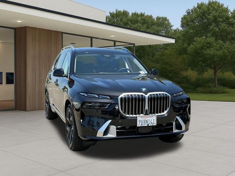 Used 2026 BMW X7 xDrive40iImage 5