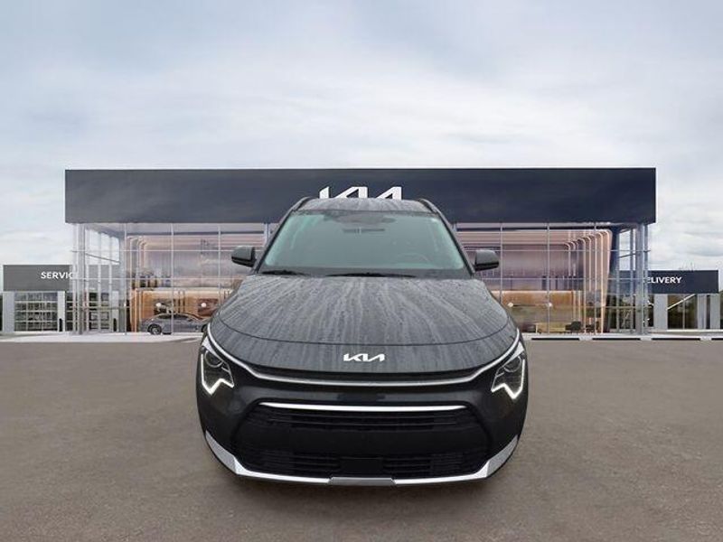 New 2025 Kia Niro EXImage 9