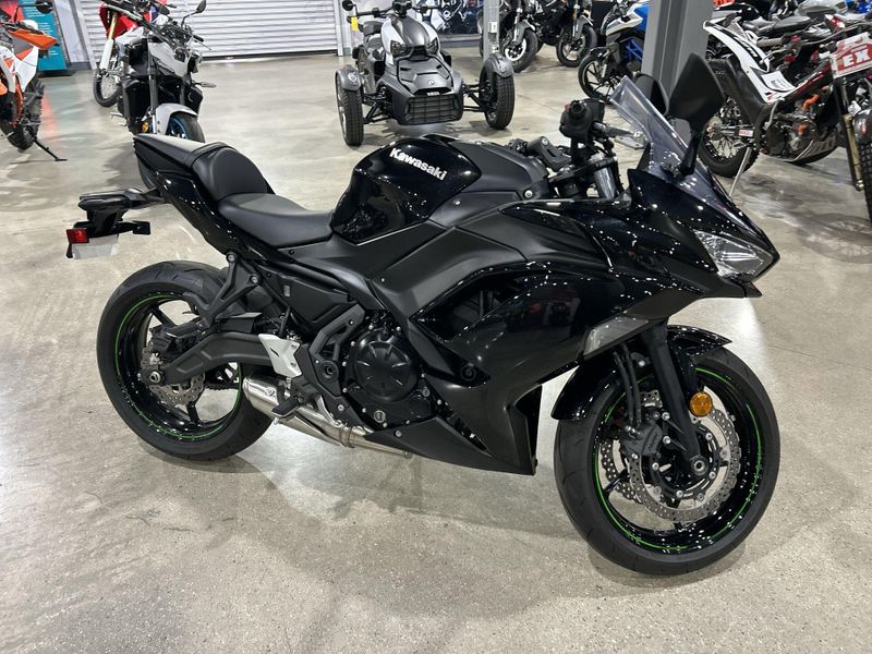 Used 2025 Kawasaki NINJA 650 ABS Image 11