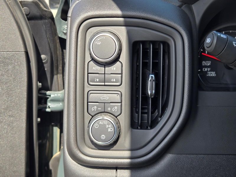 Used 2025 Chevrolet Silverado 1500 4WD Crew Cab 147 Custom Trail Boss