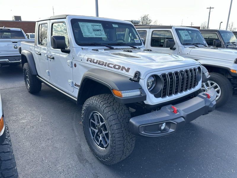 2024 Jeep Gladiator Rubicon 4x4 in a Bright White Clear Coat exterior color. Gupton Motors Inc 615-384-2886 guptonmotors.com 