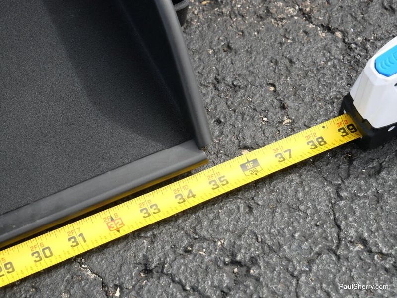 New 2026 Chrysler Voyager Lx