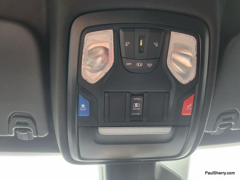 New 2026 RAM 1500 Express Crew Cab 4x4 5'7' Box