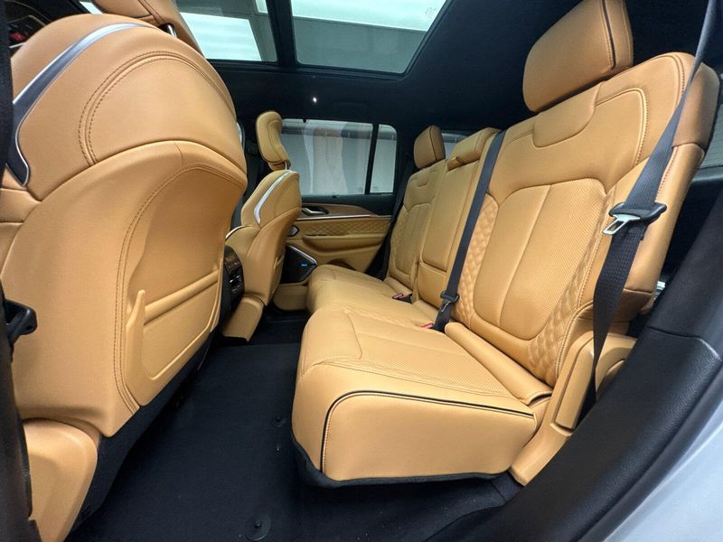 2025 Jeep Grand Cherokee Summit Reserve 4x4Image 19