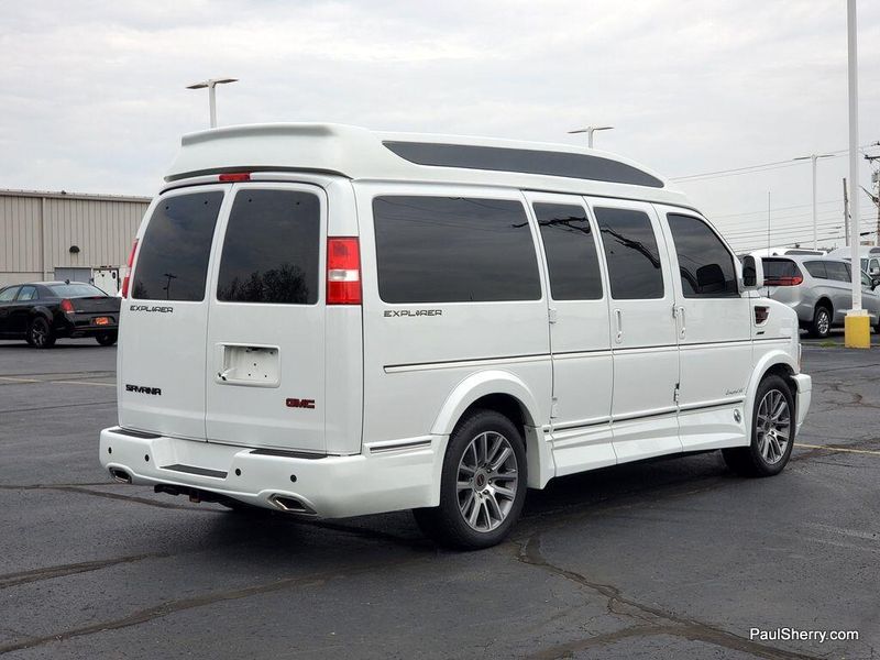 2022 GMC Savana Cargo Image 11