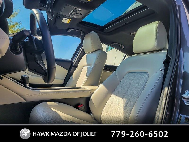 2020 Mazda Mazda6 Signature photo 5