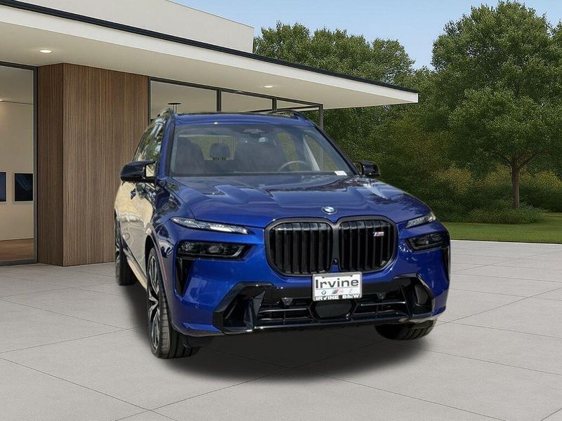 Used 2025 BMW X7 M60iImage 4