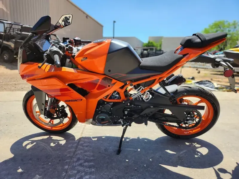 2024 KTM RC 390 ORANGEImage 1