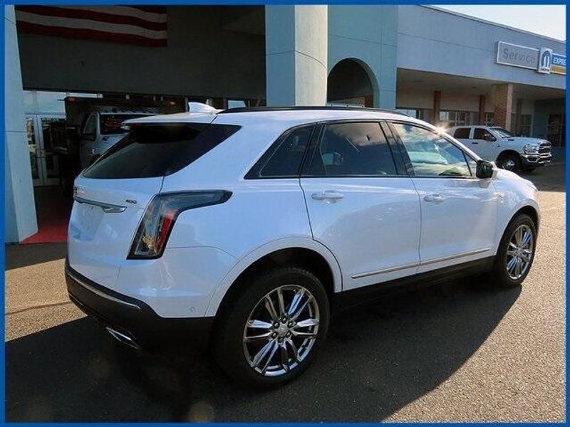 2022 Cadillac XT5 SportImage 7