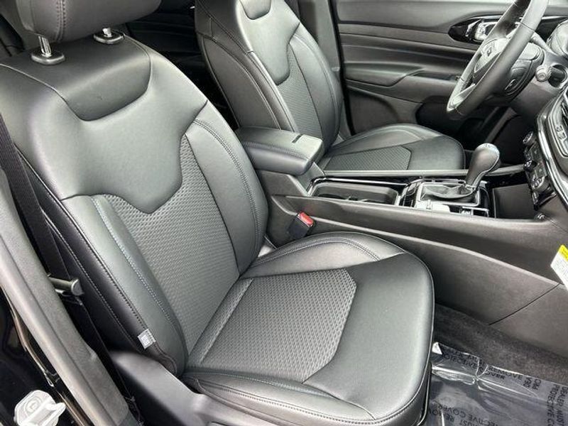 New 2026 Jeep Compass Latitude Altitude 4x4Image 11