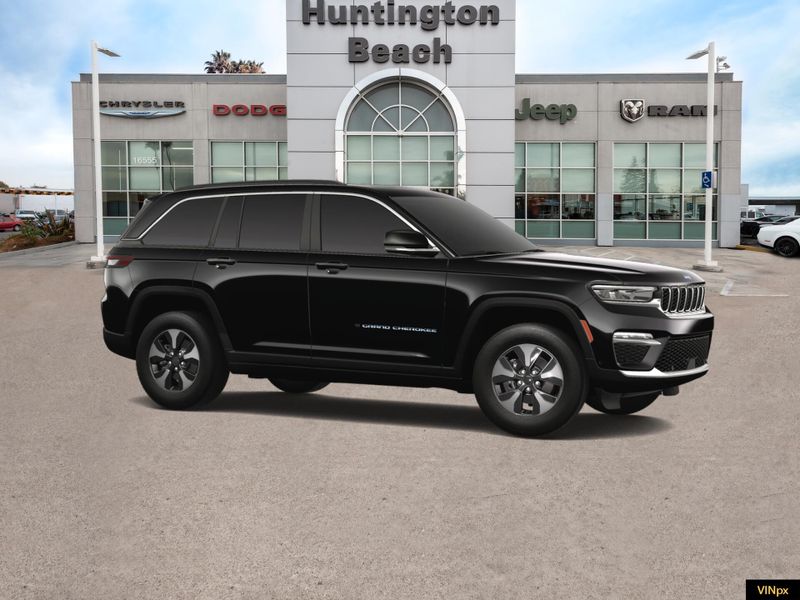 2023 Jeep Grand Cherokee 4xe Base 4x4 in a Diamond Black Crystal Pearl Coat exterior color and Global Blackinterior. BEACH BLVD OF CARS beachblvdofcars.com 