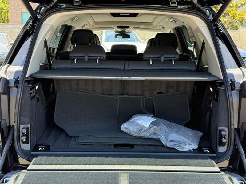 Used 2026 BMW X7 xDrive40iImage 16