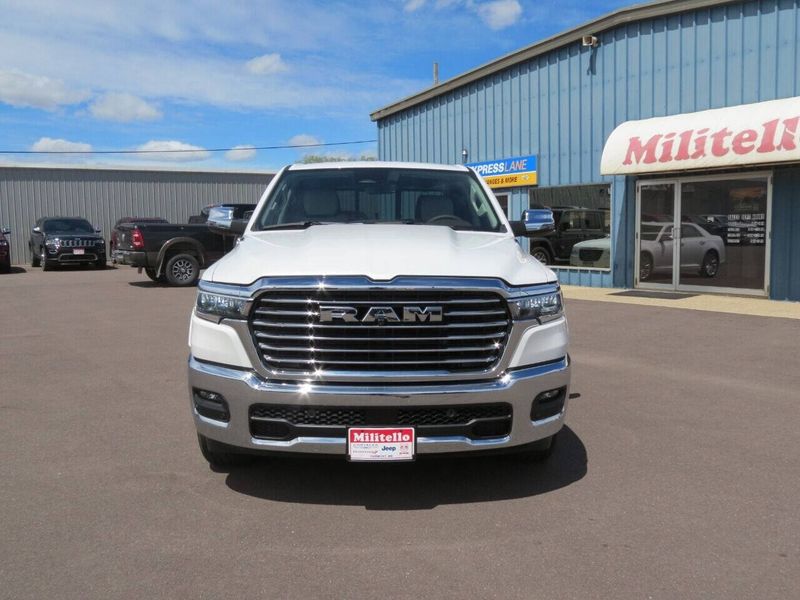 2025 RAM 1500 Laramie Crew Cab 4x4 5