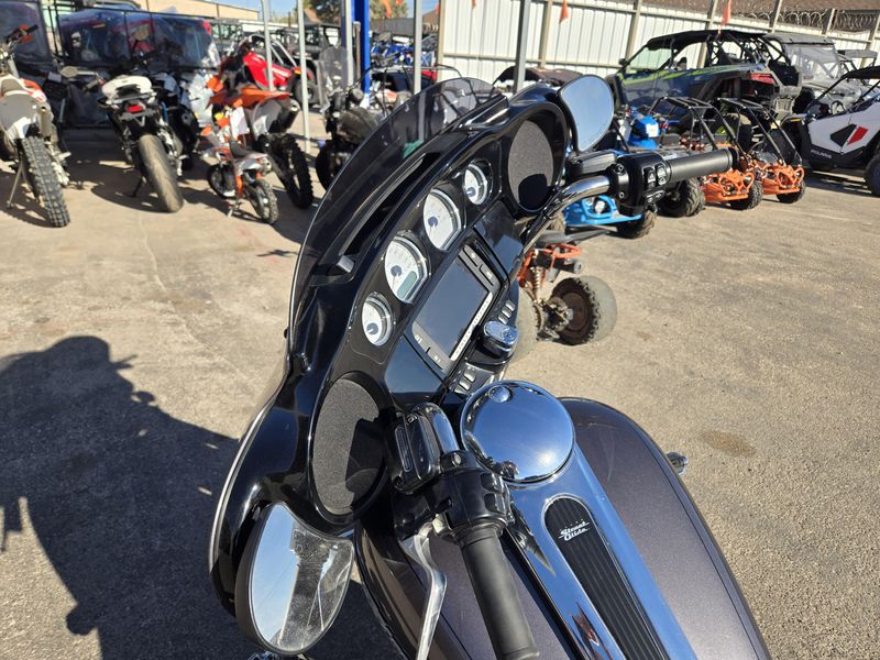 USED 2014 HARLEY STREET GLIDE SPECIAL Image 16